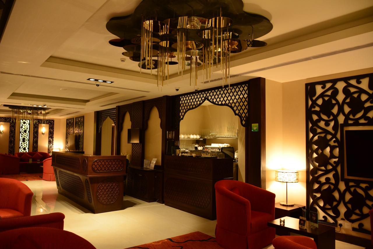 Home Inn Hotel Suites Khobar Buitenkant foto