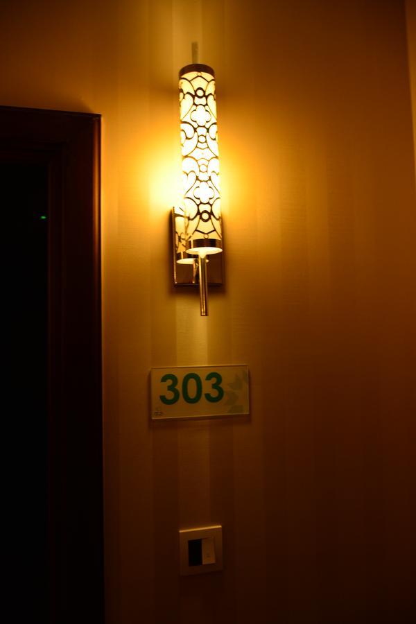 Home Inn Hotel Suites Khobar Buitenkant foto
